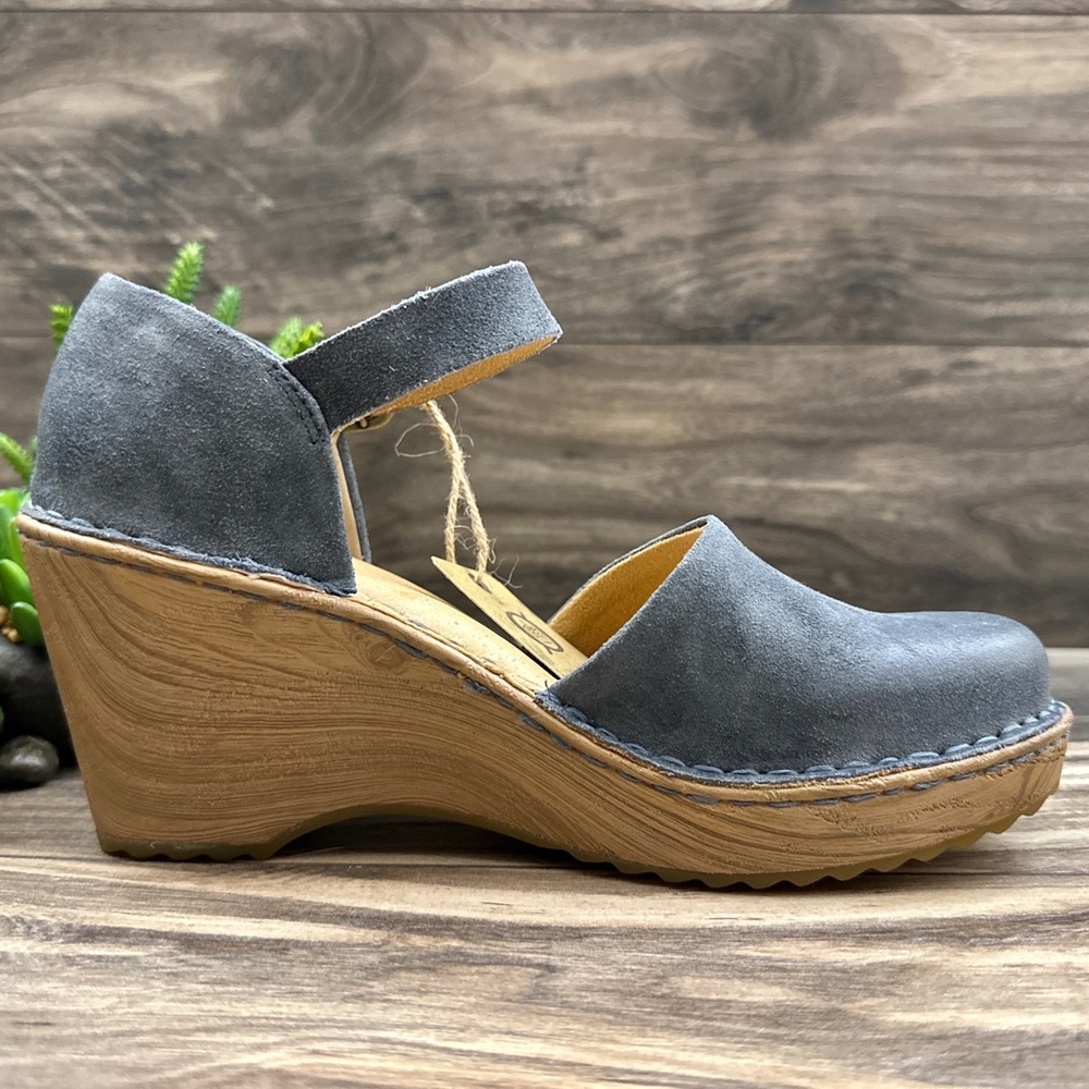 Born Nellie Platform Clog Closed Back Mary Jane Distressed Dark Blue Suede 10M - Picture 5 of 14